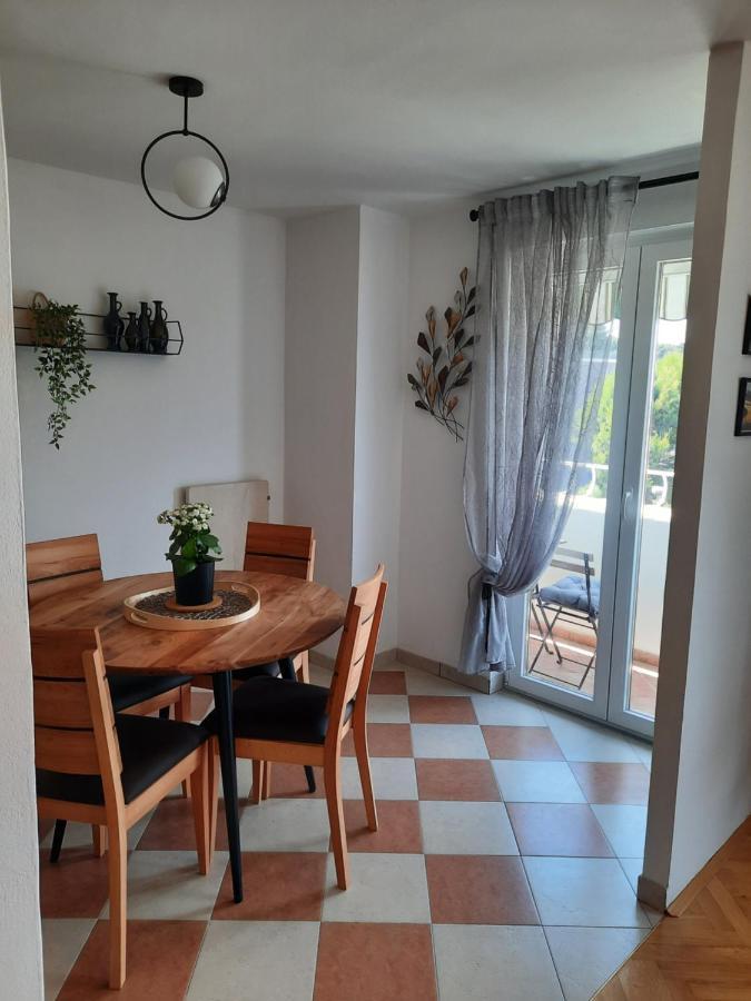 Apartment Maeistro By Privileggio Residence Rovigno Esterno foto
